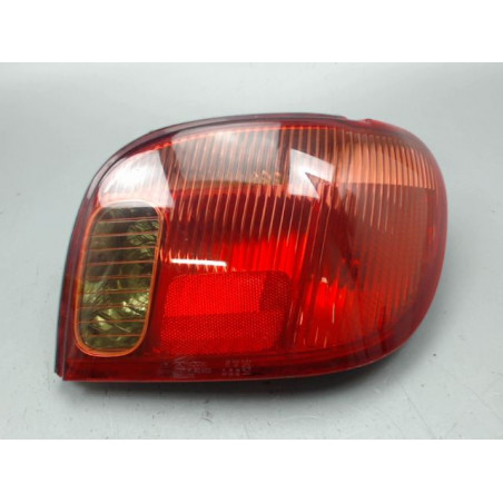 FEU ARRIERE DROIT TOYOTA YARIS I Phase 2 2003-2005