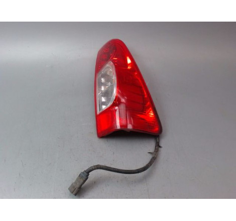 FEU ARRIERE DROIT ISUZU D-MAX SPACE CAB II PHASE 1 2012-...