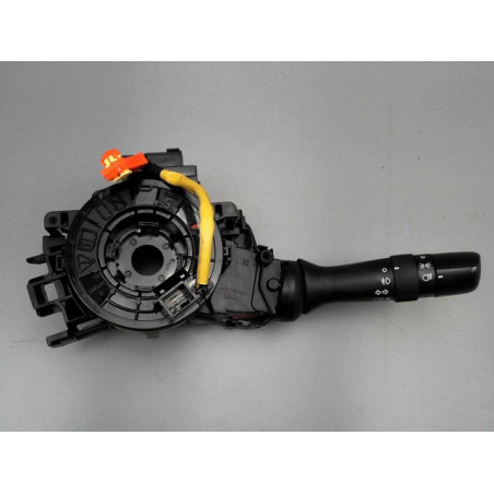 COMMANDE ECLAIRAGE TOYOTA YARIS