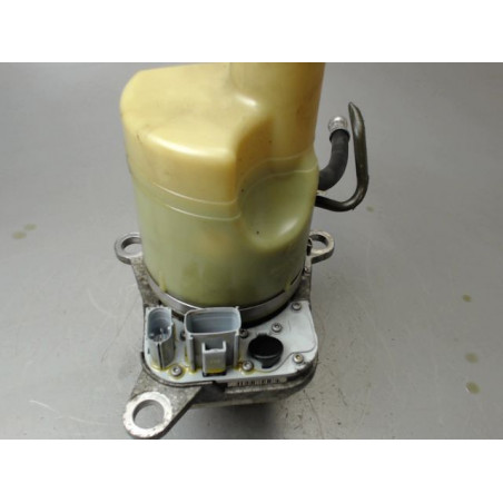 POMPE DIRECTION ASSISTEE VOLVO V50