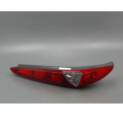 FEU ARRIERE GAUCHE  FIAT PUNTO II Phase 2 2003-2009