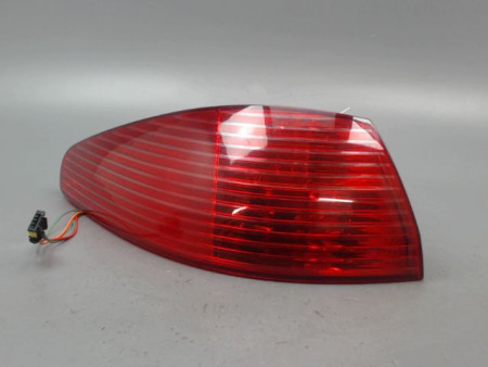 FEU ARRIERE GAUCHE  PEUGEOT 607 BERL. Phase 1 1999-2004