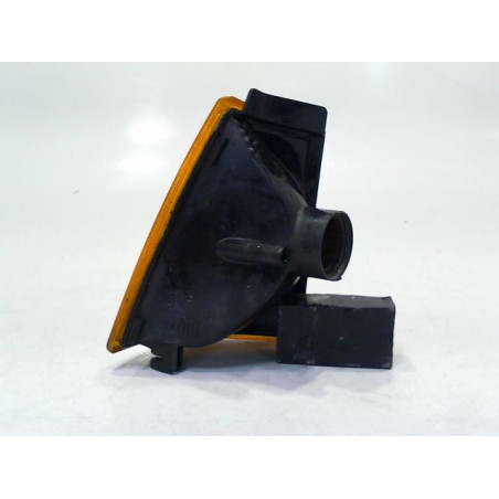 CLIGNOTANT DROIT VOLVO 240 4P