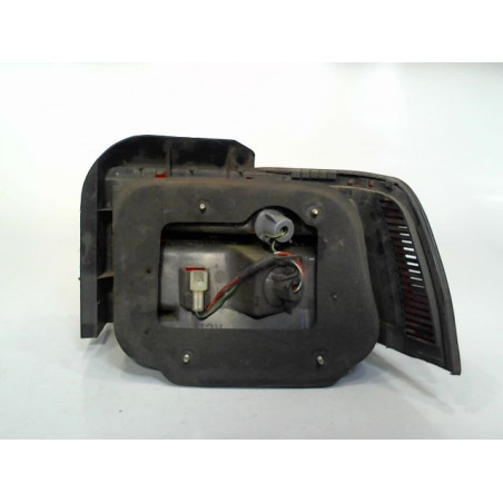 FEU ARRIERE GAUCHE  HONDA ACCORD BERL. VI 1993-1996