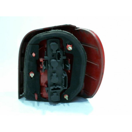 FEU ARRIERE GAUCHE  VOLKSWAGEN POLO III Phase 2 1999-2001