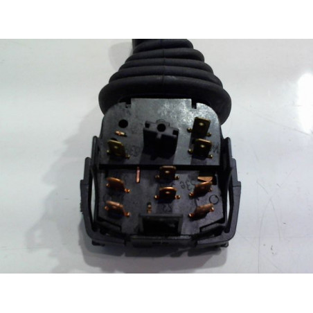 COMMANDE ESSUIE GLACE SKODA FELICIA 95-2000