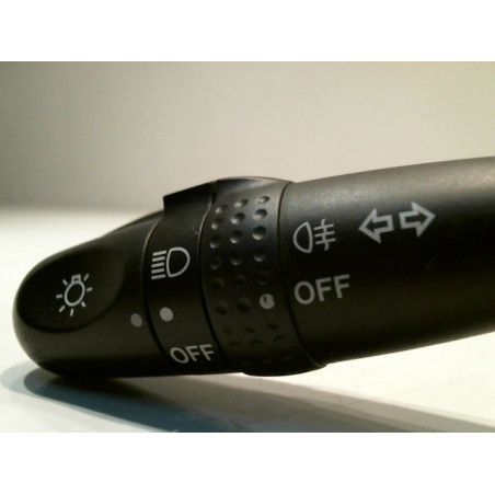 COMMANDE ECLAIRAGE TOYOTA YARIS I Phase 2 2003-2005