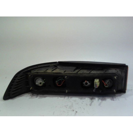 FEU ARRIERE DROIT MAZDA 323F ASTINA FAMILIA IV 1989-1994