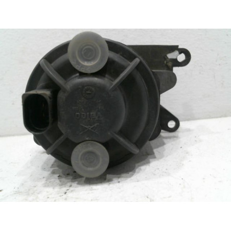 PHARE ANTIBROUILLARD AVANT DROIT AUDI A4