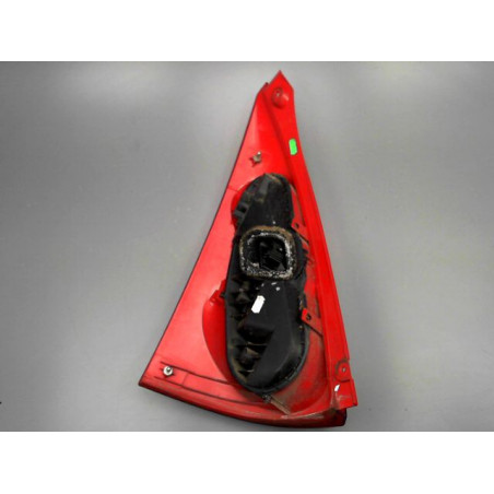 FEU ARRIERE DROIT PEUGEOT 107