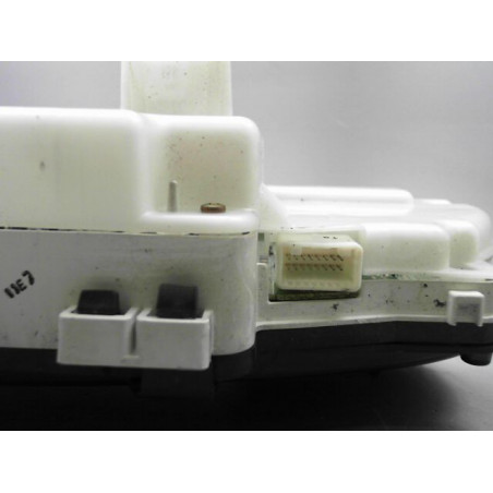BLOC COMPTEURS TOYOTA AVENSIS VERSO 04-06