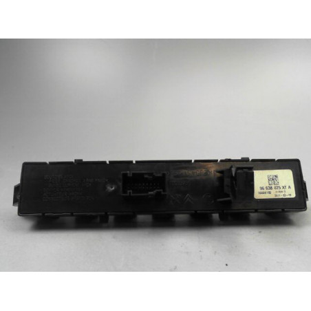 BOUTON DE WARNING PEUGEOT 3008 2008-