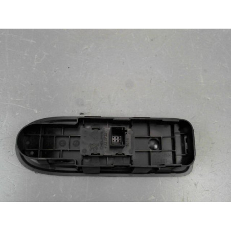 COMMANDE LEVE-GLACE PORTE AVD PEUGEOT 308 I Phase 1 2007-2011