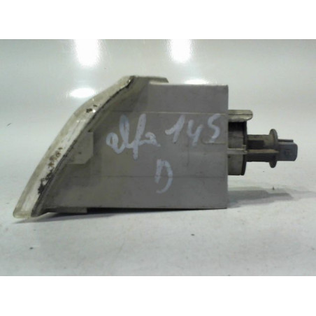 CLIGNOTANT DROIT ALFA ROMEO 145 -99