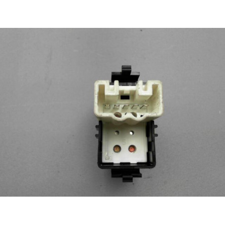 COMMANDE LEVE-GLACE PORTE AVD TOYOTA PRIUS