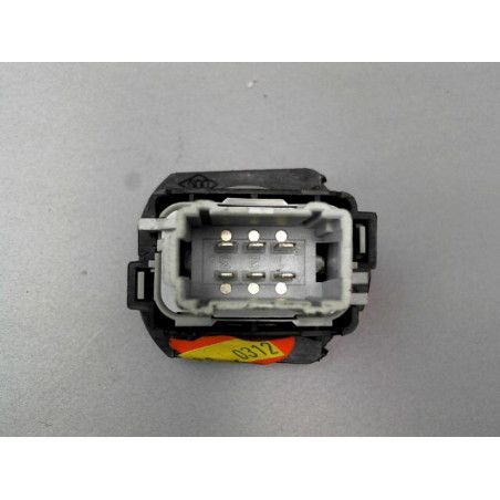 COMMANDE LEVE-GLACE PORTE AVD RENAULT VEL SATIS Phase 1 2002-2005