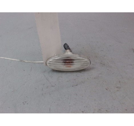 REPETITEUR AILE GAUCHE NISSAN MICRA III Phase 3 2007-2010