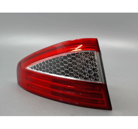 FEU ARRIERE GAUCHE  FORD MONDEO III Phase 1 2007-2010