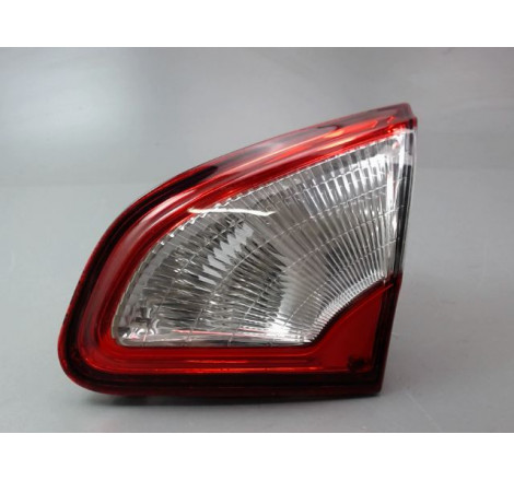 FEU ARRIERE INTERIEUR DROIT NISSAN QASHQAI BREAK I Phase 1 2007-2010