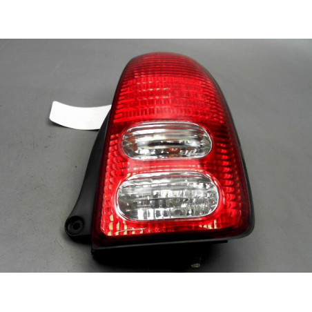 FEU ARRIERE DROIT DAIHATSU CUORE