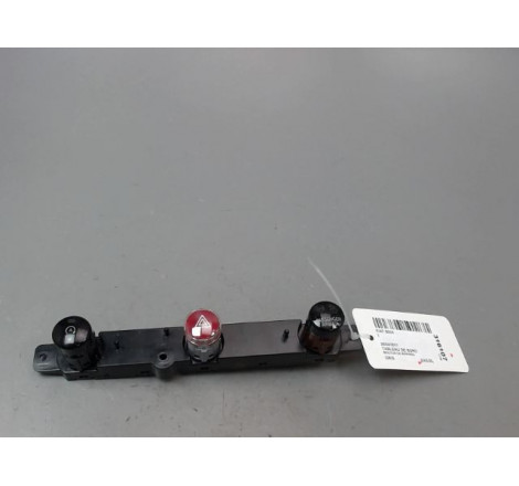BOUTON DE WARNING FIAT 500X
