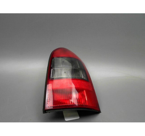 FEU ARRIERE DROIT OPEL VECTRA BREAK II Phase 1 (B) 1997-1999