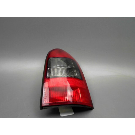 FEU ARRIERE DROIT OPEL VECTRA BREAK II Phase 1 (B) 1997-1999