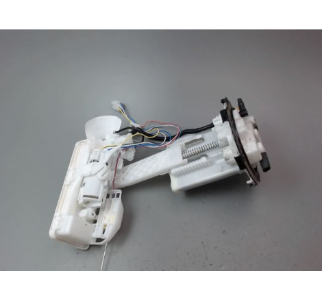 POMPE CARBURANT IMMERGEE TOYOTA YARIS 2005-