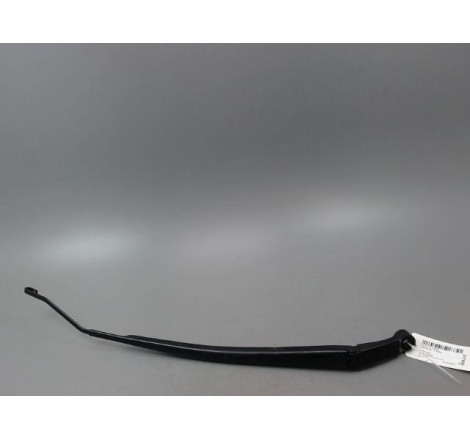 BRAS ESSUIE-GLACE AVANT DROIT TOYOTA YARIS 2005-