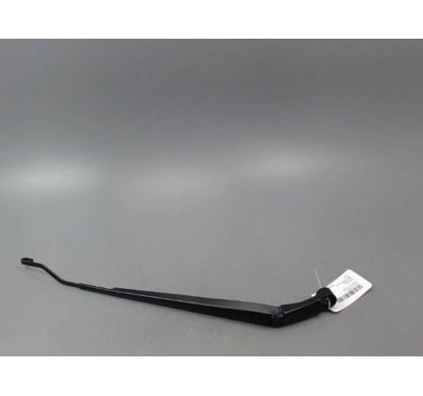 BRAS ESSUIE-GLACE AVANT GAUCHE TOYOTA YARIS 2005-