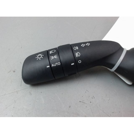 COMMANDE ECLAIRAGE TOYOTA YARIS 2005-
