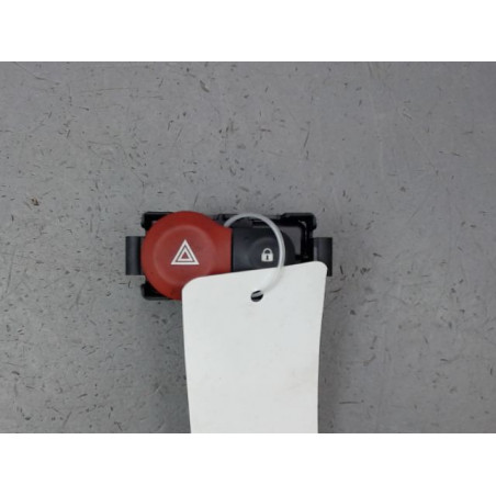 BOUTON DE WARNING RENAULT CLIO III Phase 2 2009-...