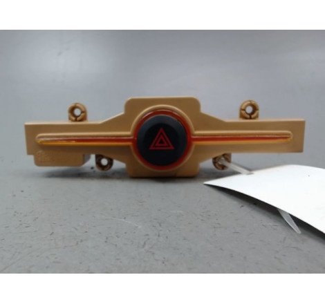 BOUTON DE WARNING KIA CARENS MONOSP. II 2002-2006