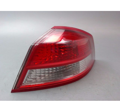 FEU ARRIERE DROIT RENAULT VEL SATIS Phase 1 2002-2005