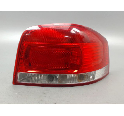FEU ARRIERE DROIT AUDI A3 II Phase 1 (8P) 2003-2008
