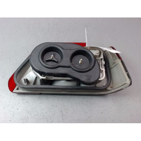 FEU ARRIERE GAUCHE  PEUGEOT 309 Phase 2 1989-1993