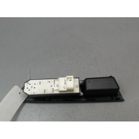 COMMANDE LEVE-GLACE PORTE AVG TOYOTA YARIS 2005-