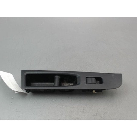 COMMANDE LEVE-GLACE PORTE AVD TOYOTA YARIS 2005-