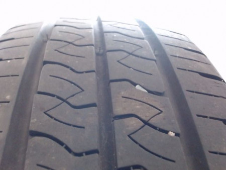 Paire de pneus PORTRAN KUMHO 7 215 65 15 104 T