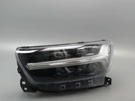 PHARE GAUCHE VOLVO XC40