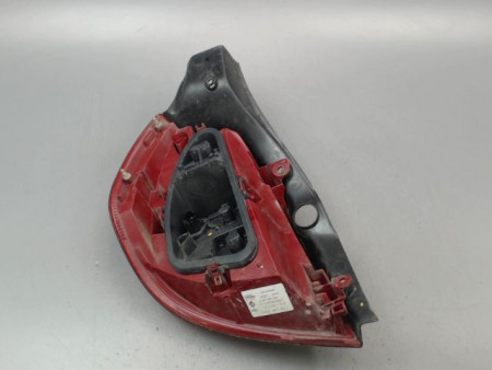 FEU ARRIERE DROIT RENAULT CLIO III Phase 2 2009-...