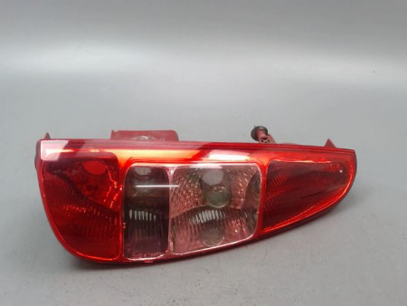 FEU ARRIERE GAUCHE  PEUGEOT 807 MONOSP. 2002-2014