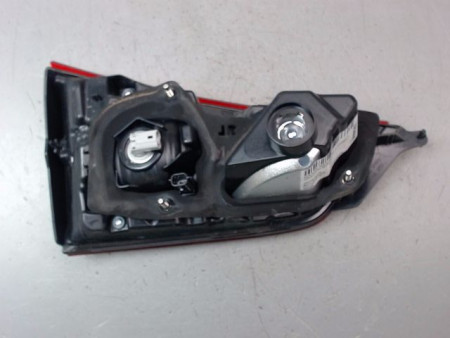 FEU ARRIERE INTERIEUR DROIT NISSAN QASHQAI BREAK II Phase 1 2014-...