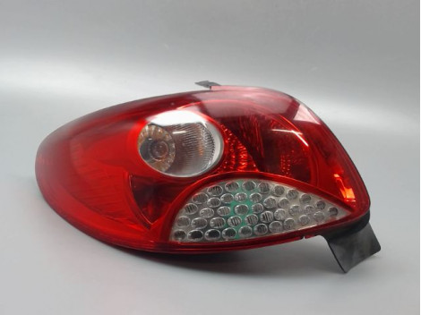 FEU ARRIERE GAUCHE  PEUGEOT 206 + 2009-2013