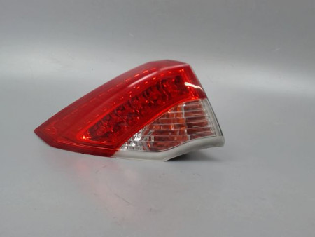 FEU ARRIERE GAUCHE  RENAULT LAGUNA III Phase 1 2007-2010