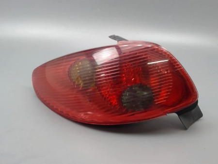 FEU ARRIERE GAUCHE  PEUGEOT 206 1998-2009