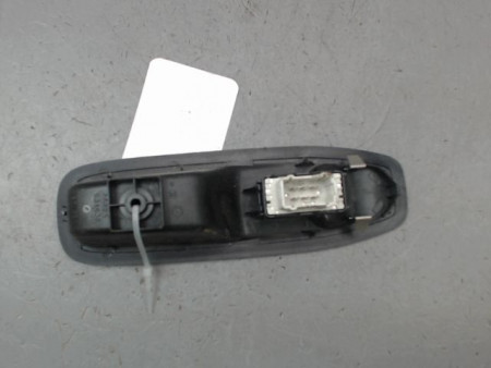 COMMANDE LEVE-GLACE PORTE AVD PEUGEOT 208