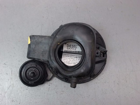 VOLET DE TRAPPE CARBURANT VOLKSWAGEN PASSAT BERL. IV Phase 2 (3B) 2000-2005