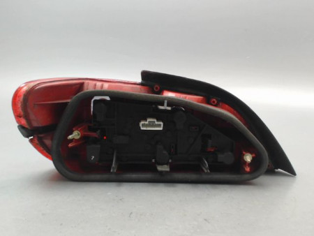 FEU ARRIERE DROIT PEUGEOT 406 BERL. Phase 2 1999-2004