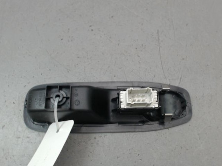COMMANDE LEVE-GLACE PORTE AVD PEUGEOT 208